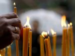 Tisícmi sviečok si v Prahe pripomenuli pamiatku obetí komunizmu