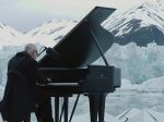 Video: Nádherný koncert medzi ľadovcami