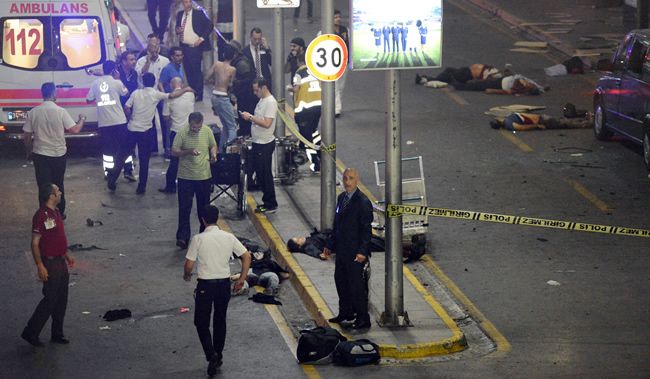 Vieme, odkiaľ  pochádzali traja útočníci z istanbulského letiska