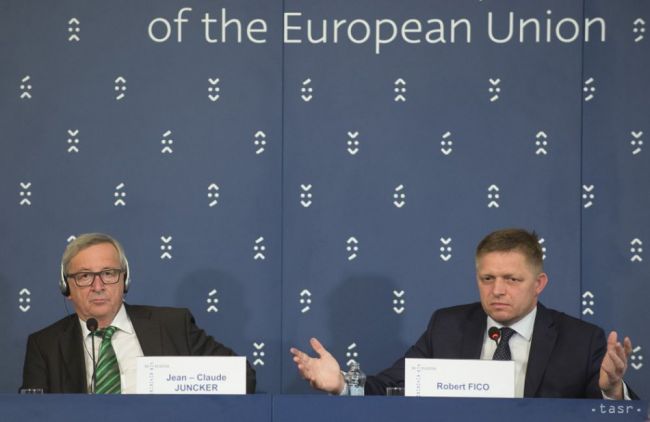 Fico a Juncker rokovali o migrácii, bratislavskom summite a brexite