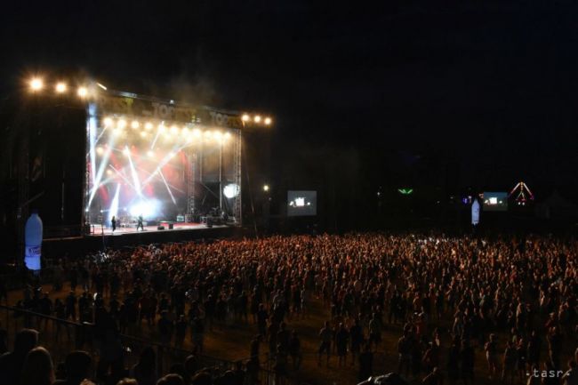 Druhému dňu Topfestu dominovali The Darkness, zaujali aj Chinaski
