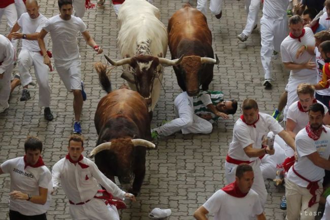 Radnice v Pamplone odpálila svetlicu, začala fiesta sv. Fermína