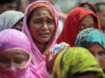 Pri útoku počas modlitieb v Bangladéši zahynuli dvaja ľudia