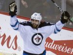 NHL: Perreault predĺžil o ďalšie štyri roky spoluprácu s Winnipegom