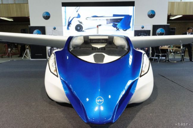 Vaculík: Slovenský AeroMobil nemá byť len hračkou pre miliardárov