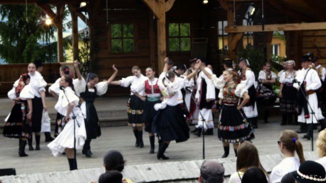 Folklórny súbor Zobor oslávil galaprogramom 60. výročie svojho vzniku