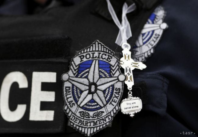 Dallaská polícia prijala anonymnú hrozbu a uzavrela okolie