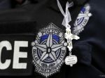 Dallaská polícia prijala anonymnú hrozbu a uzavrela okolie