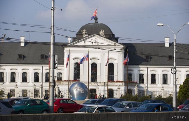 Minister vnútra prijal demisiu šéfa ochrankárov Prezidentského paláca