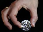 Rusko predalo podiel v Alrose, producentovi diamantov