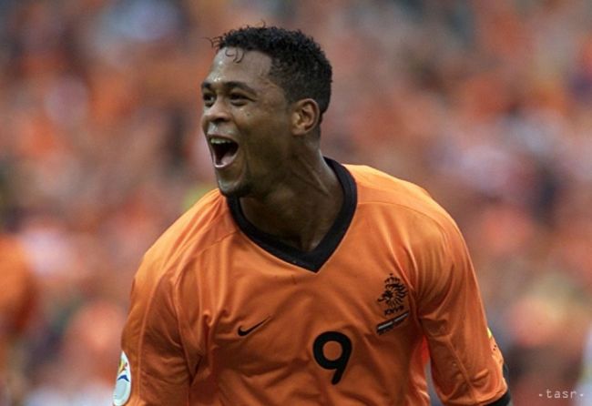 Legendárny Kluivert bude futbalovým riaditeľom Paríža St. Germain