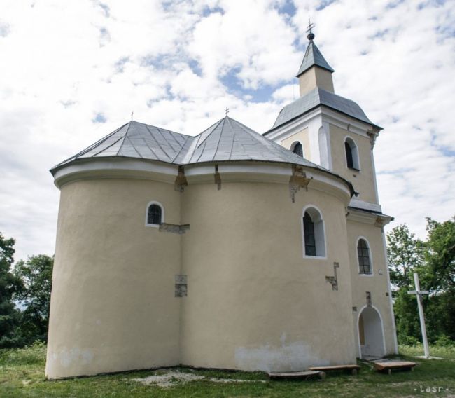 Románska rotunda v Dechticiach víta po obnove znovu návštevníkov