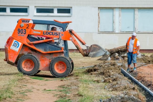 V Spišskej Belej začali s rekonštrukciou viacúčelového ihriska