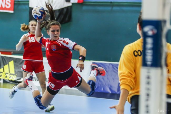Slovenské kadetky na úvod šampionátu zdolali Argentínu 32:19