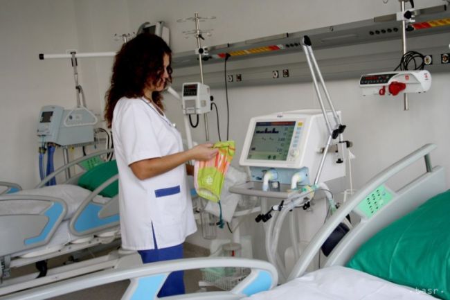 V žilinskej nemocnici praxuje počas leta skoro 200 študentov