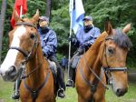 Vo Vrakunskom lesoparku v Bratislave pôsobí jazdná polícia