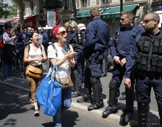 V Paríži zintenzívnili bezpečnostné opatrenia pri podujatiach