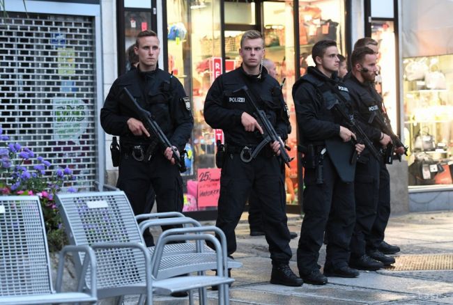 VIDEO: Streľba v Mníchove: Osem mŕtvych, strelci sú na úteku