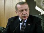 Erdogan zavrel v Turecku vyše 2300 inštitúcií vrátane škôl