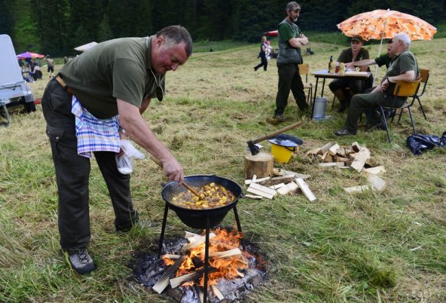 Súťaže vo varení fazule sa zúčastnilo šesť družstiev, zvíťazili domáci