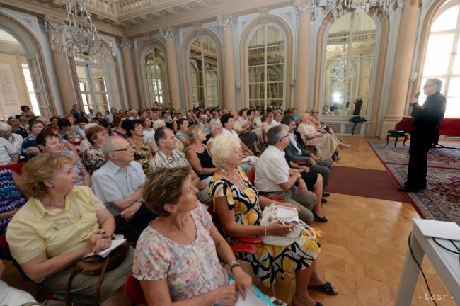 Univerzitu tretieho veku vo Zvolene absolvovalo už 1000 seniorov