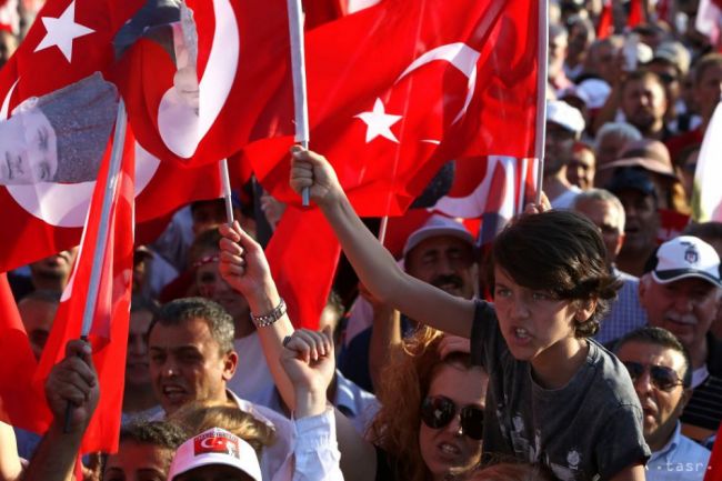 Do pokusu o prevrat v Turecku sa zapojilo asi 1,5 percenta vojakov