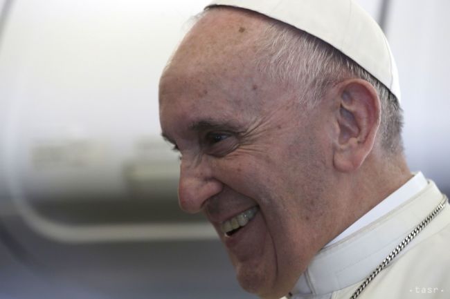 VIDEO: Pápež pricestoval do Poľska, svet podľa neho prišiel o pokoj