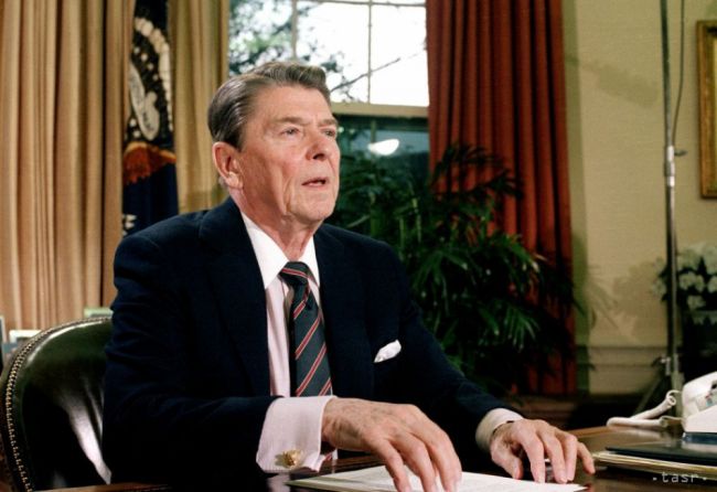 Muža, ktorý sa pokúsil zavraždiť Reagana, prepustia