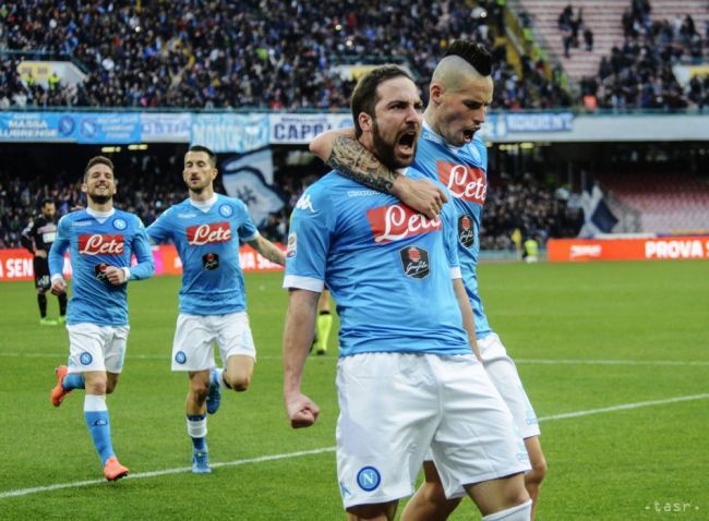 Higuaina čakali v Turíne davy fanúšikov Juventusu