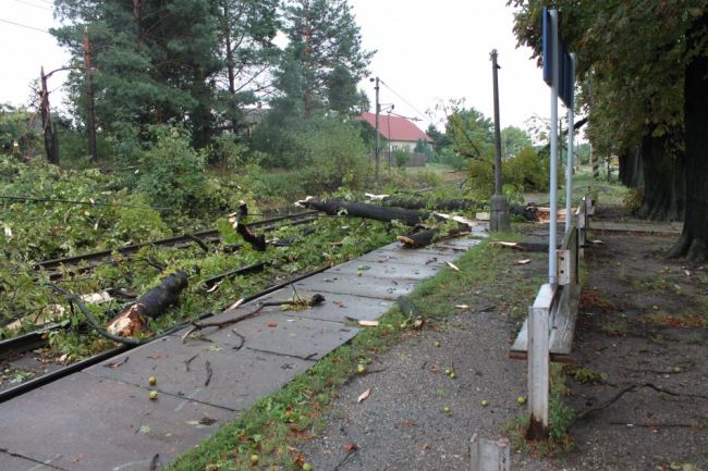 Hasiči v Trenčianskom kraji po búrke odčerpávali vodu z pivníc