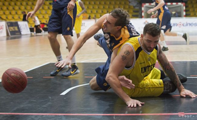 Basketbalový Lučenec sa posilnil o skúseného Petra Pipíšku