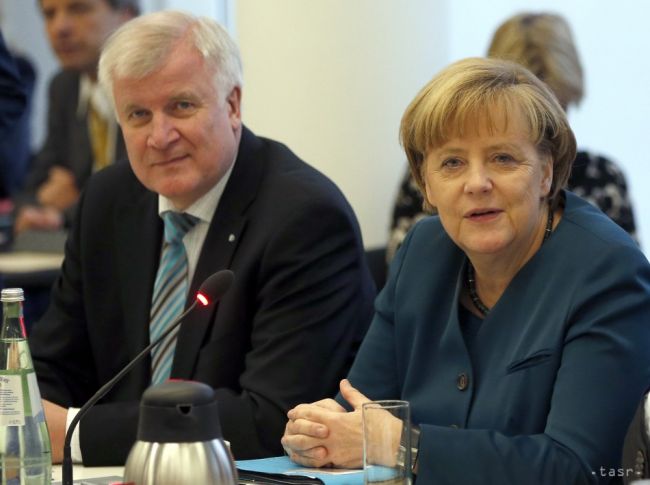 Krajinský premiér Seehofer sa dištancoval od Merkelovej výroku