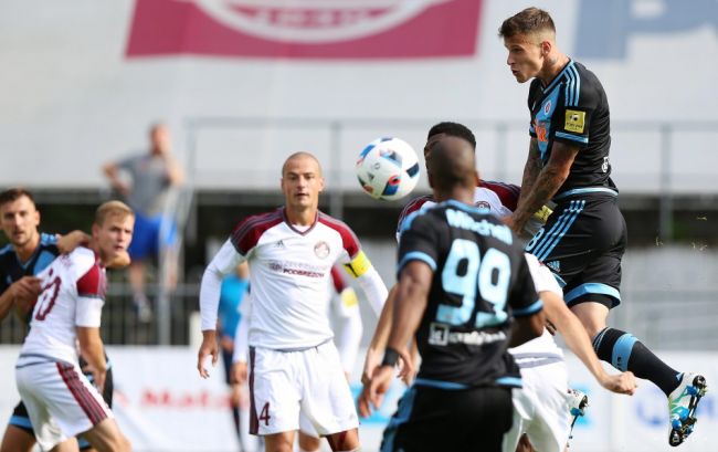 FOTO: Slovan zakopol v Podbrezovej, prehral 0:2