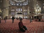 Francúzsko bude zatvárať mešity a centrá šíriace radikálne názory