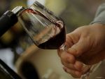 Červené víno pomáha v boji proti obezite, potvrdili slovenskí vedci