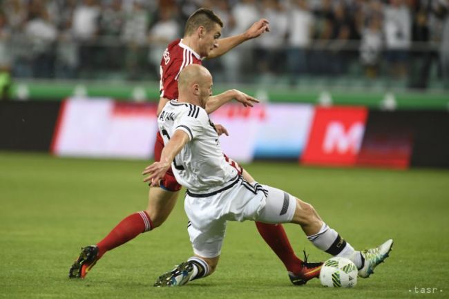 Zápas Legia Varšava - AS Trenčín je po prvom polčase bezgólový