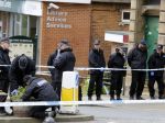 Po stredajšom útoku nožom v Londýne obvinili mladíka z vraždy