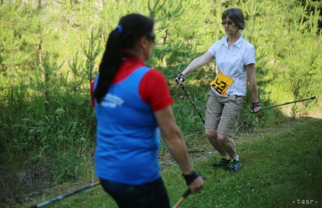 Škandinávska chôdza prispieva k zdravému životnému štýlu