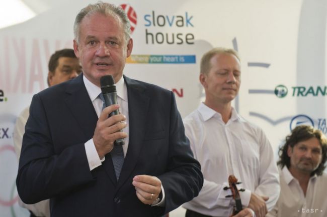 Prezident SR Kiska navštívil dedinu v Riu, strávil v nej dve hodiny