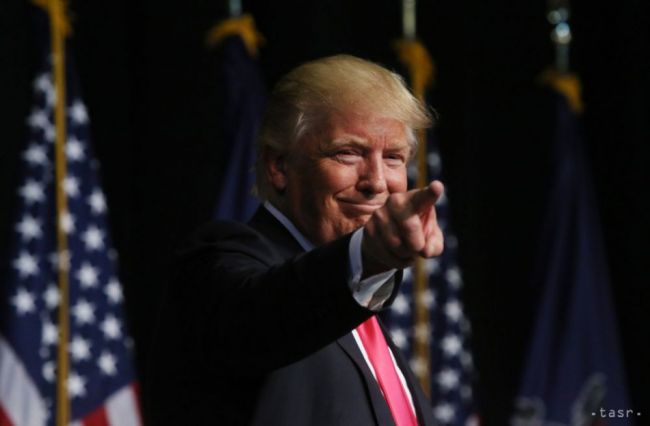 Republikán Evan McMullin kandiduje vo voľbách proti Trumpovi
