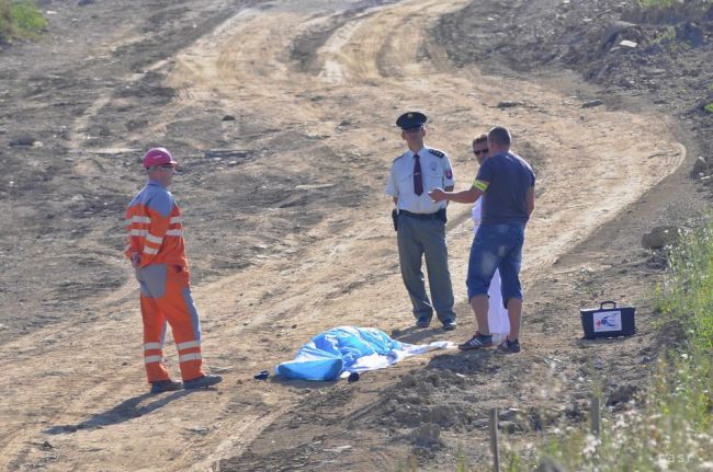 Medzi obcami Vtáčkovce a Varhaňovce našli policajti telo