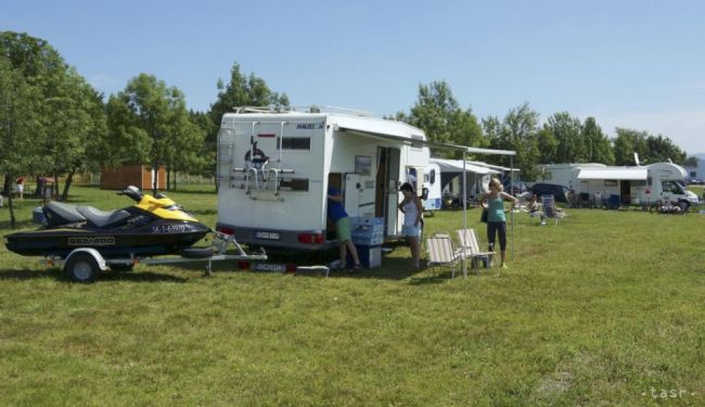 Obec Klokočov zaznamenala v kempoch asi 15 000 návštevníkov