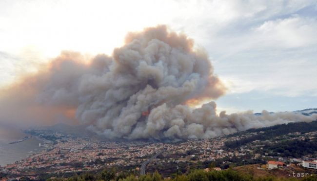 VIDEO: Požiare na portugalskom ostrove Madeira si vyžiadali tri obete