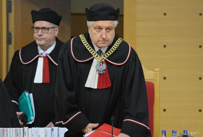 Poľský ústavný súd odmietol zmeny vo svojom fungovaní