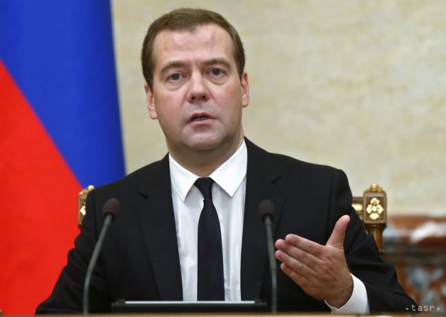 Medvedev: Rusko možno preruší diplomatické vzťahy s Ukrajinou
