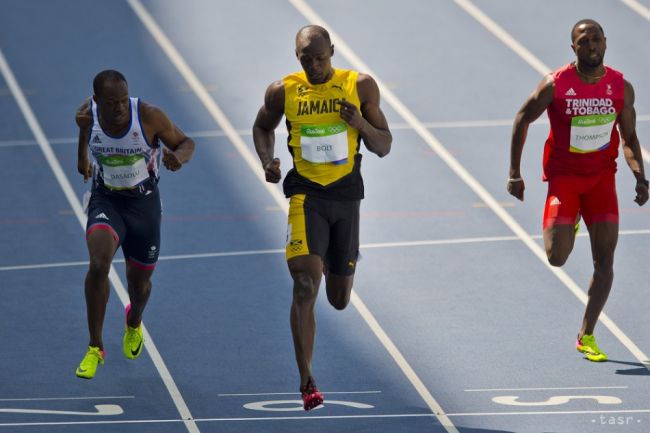 Bolt s prehľadom postúpil do semifinále na 100 m