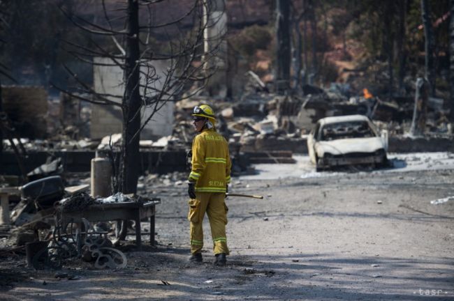 Požiar v Kalifornii zničil viac než 175 budov