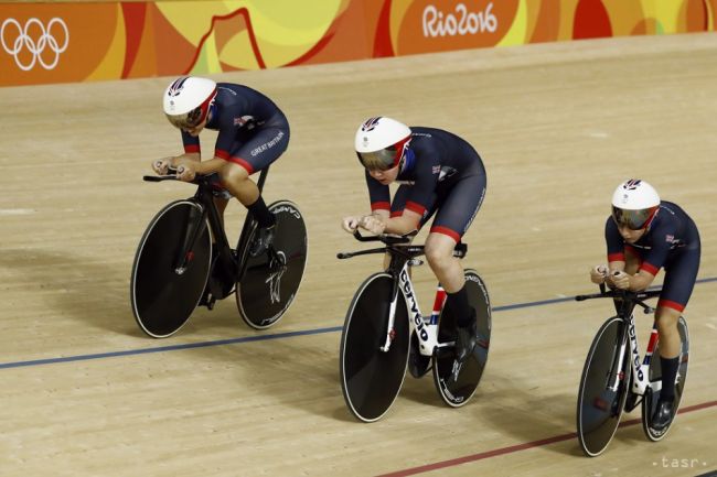 Nemka Vogelová zlatá v šprinte žien v dráhovej cyklistike