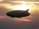 Najväčšia vzducholoď sveta Airlander 10 úspešne absolvovala prvý let