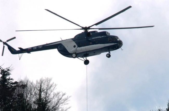 Vrtuľník pomáhal vo Vysokých Tatrách zachrániť turistu